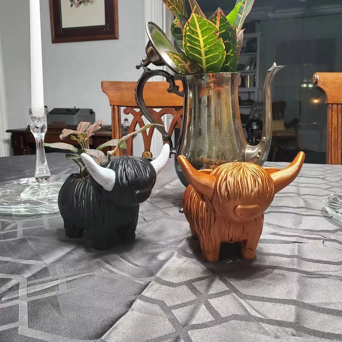 Highland Cow Resin Figurine -  - Home Decor Garden Ideas 评论和价格