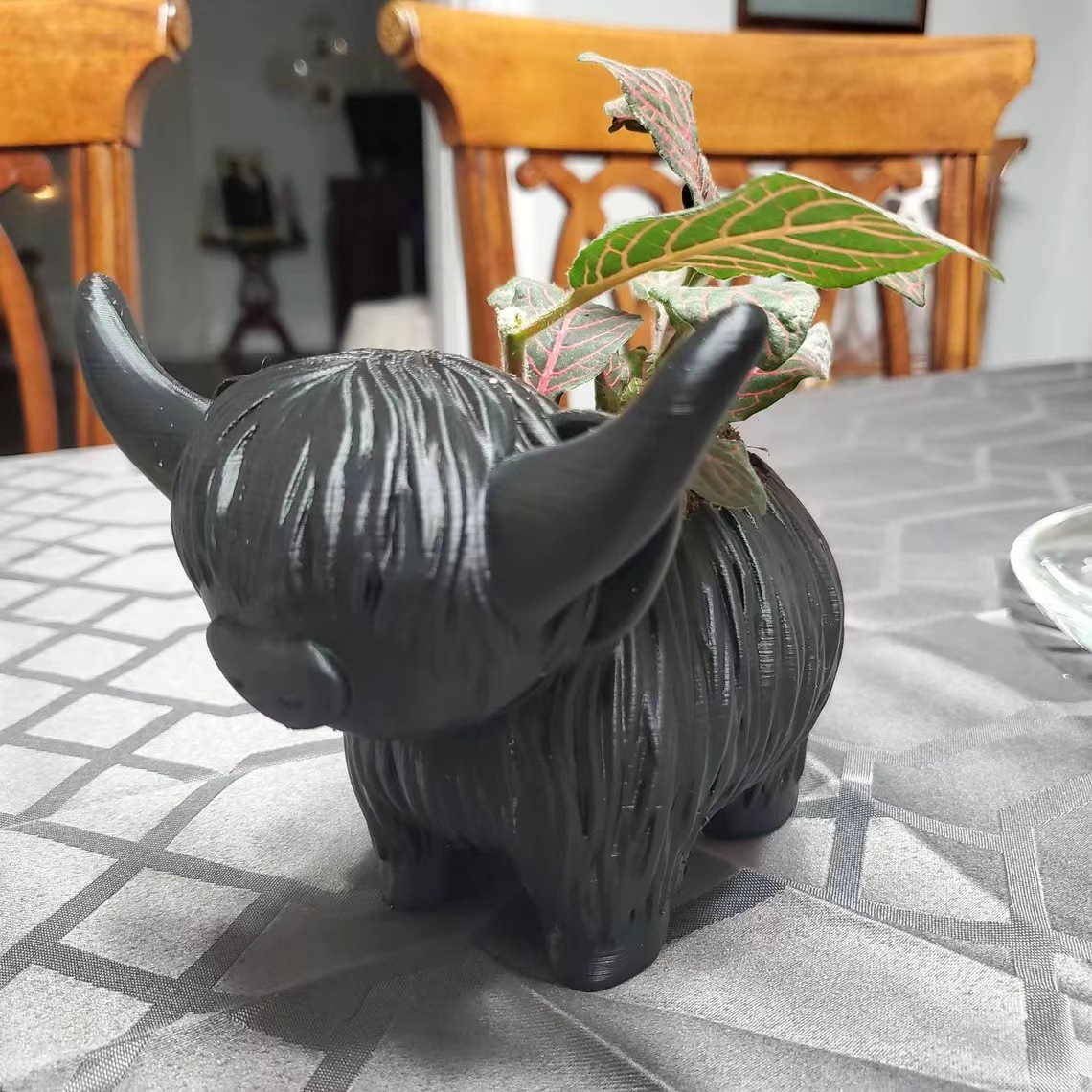 Highland Cow Resin Figurine -  - Home Decor Garden Ideas 评论和价格